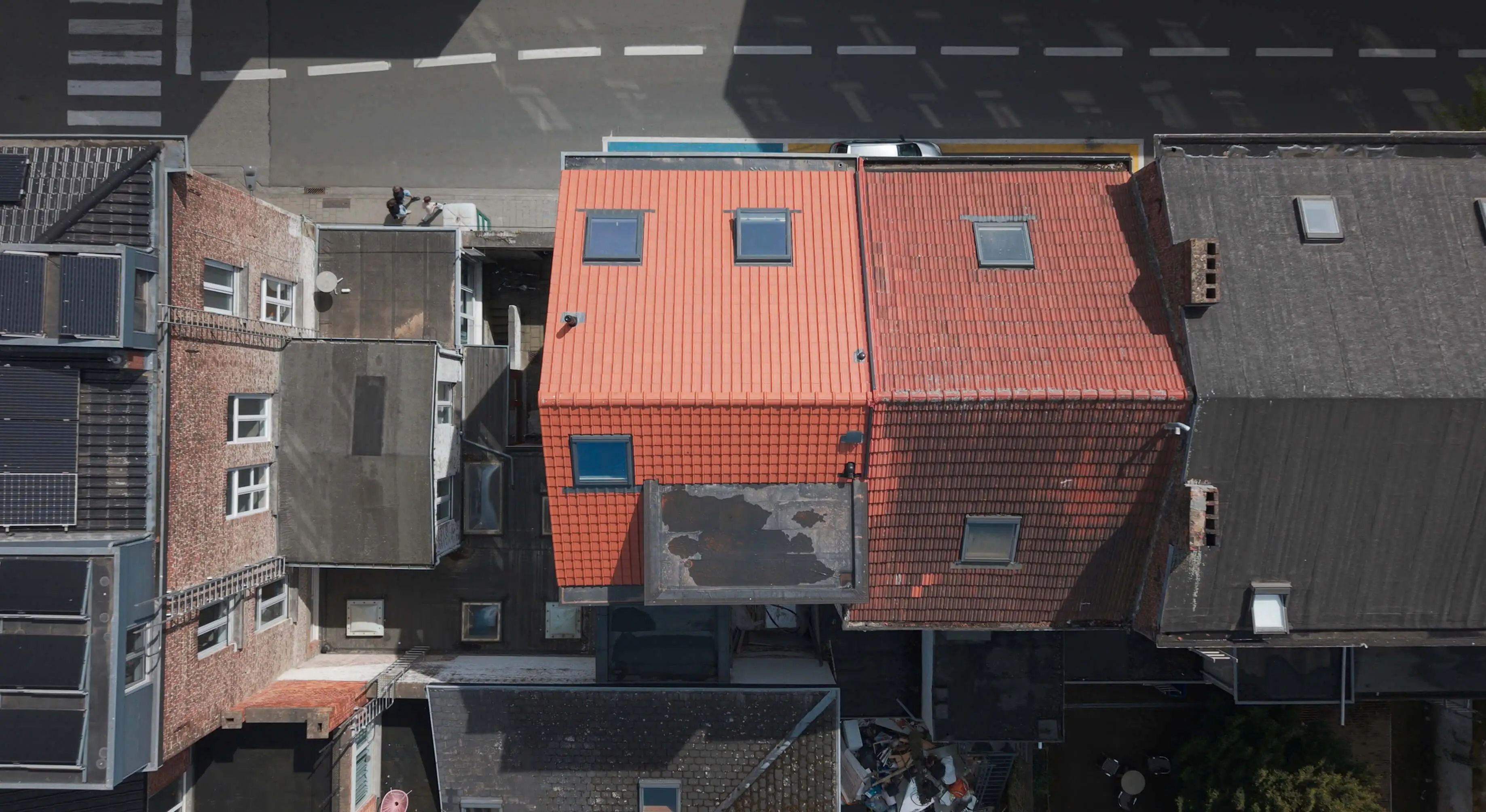 Roof before/after - before